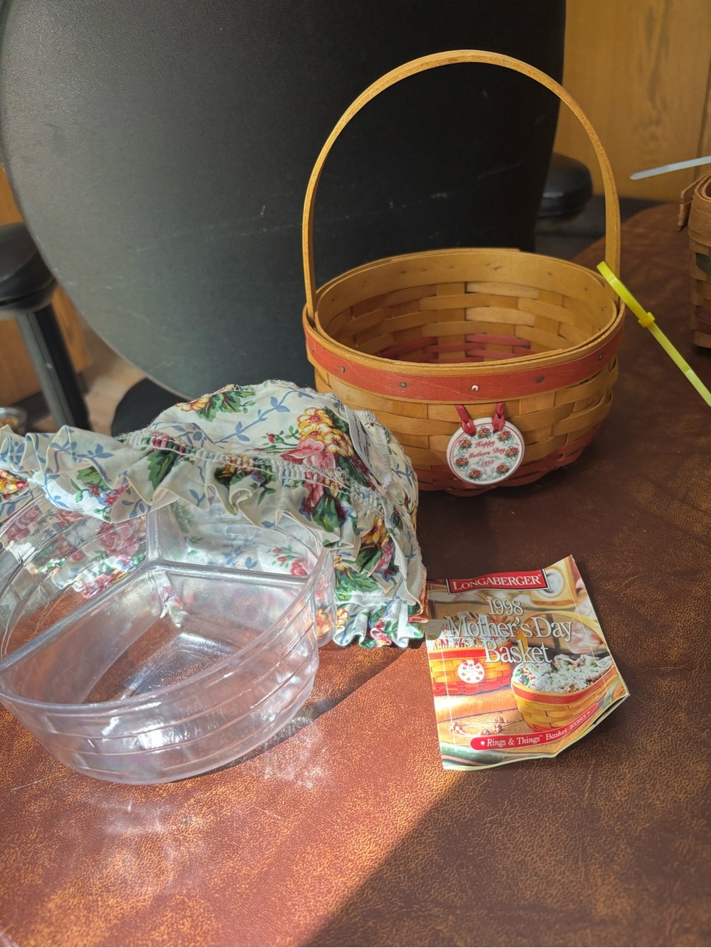 Longaberger 1998 Mothers Day rings & things basket,liner, tieon, protector - Picture 2 of 2